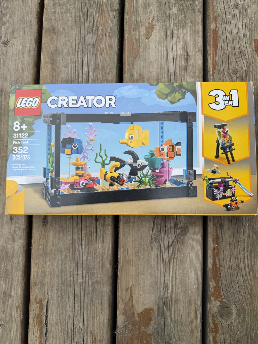 LEGO Creator Fish Tank Set - Black with Yellow, Pink, Orange & Blue Accents